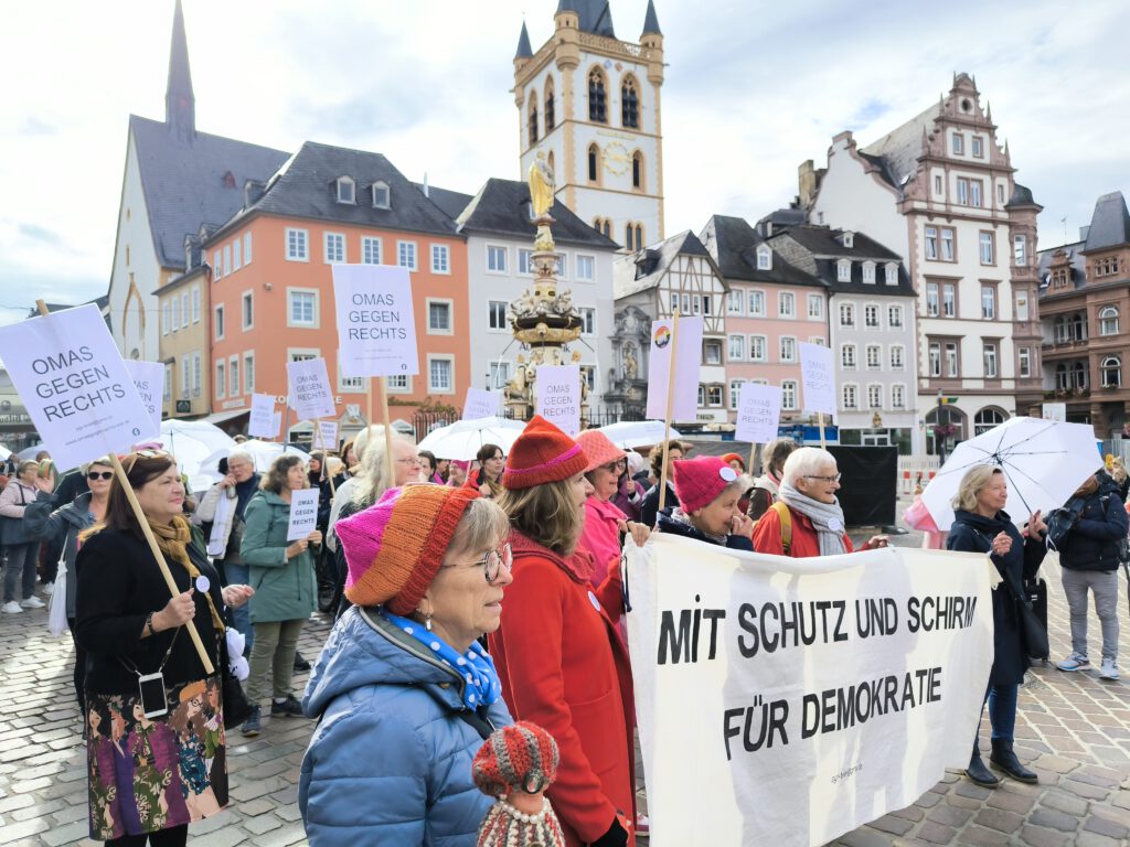 OMAS GEGEN RECHTS Trier Demo 12.10.2024