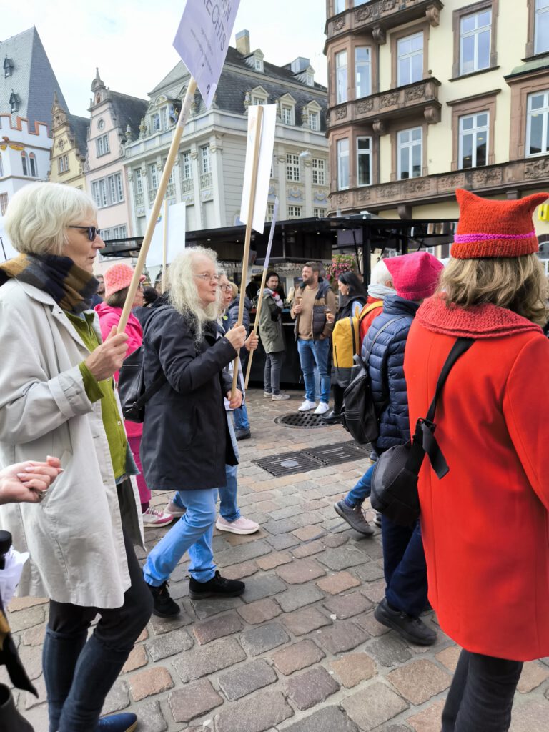 OMAS GEGEN RECHTS Trier Demo 12.10.2024