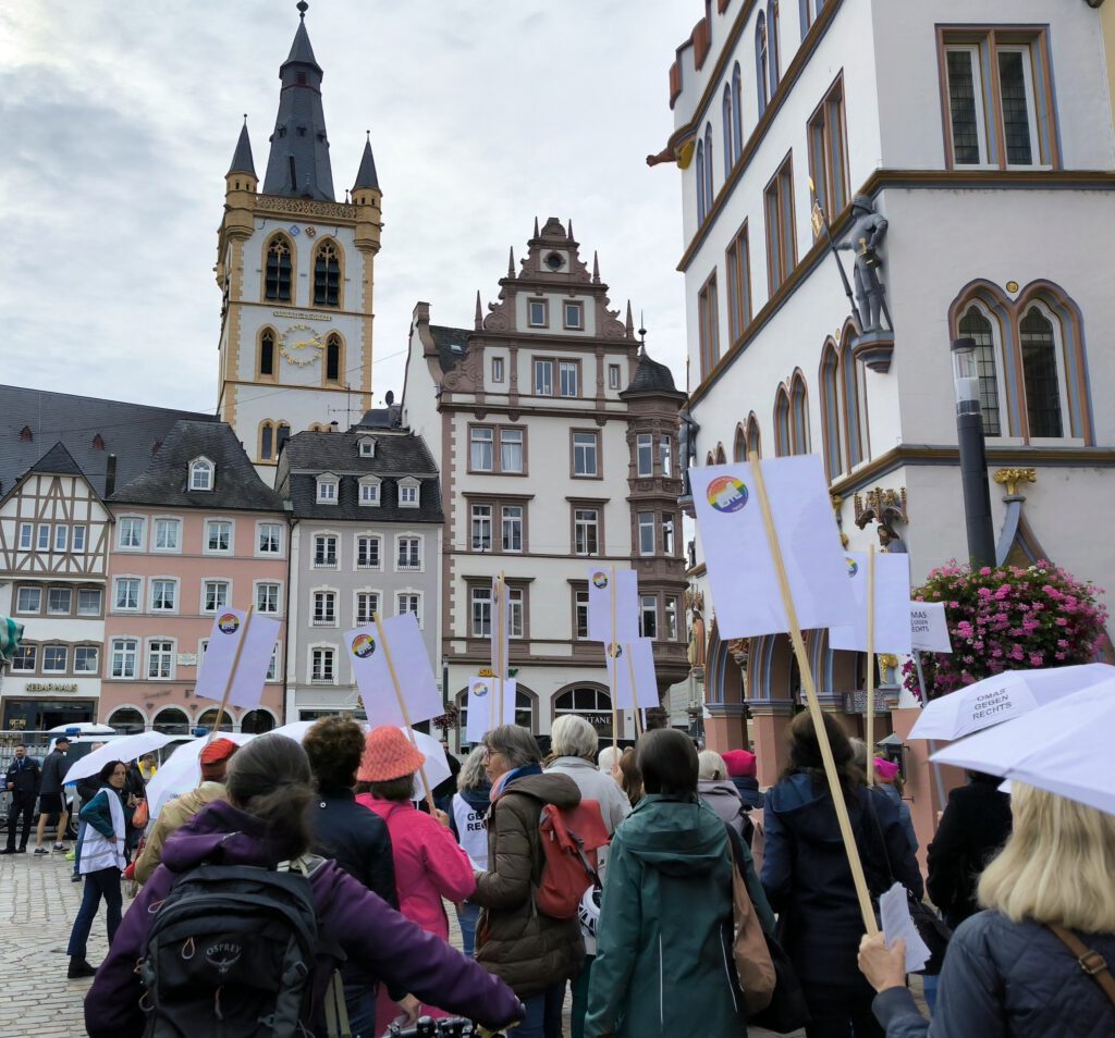 OMAS GEGEN RECHTS Trier Demo 12.10.2024